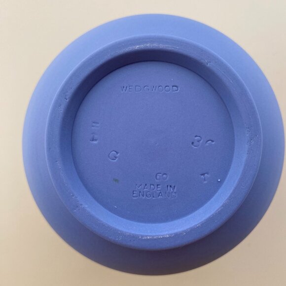 Wedgwood Blue Jasperware Etruscan Jug with White Motif - Picture 10 of 10